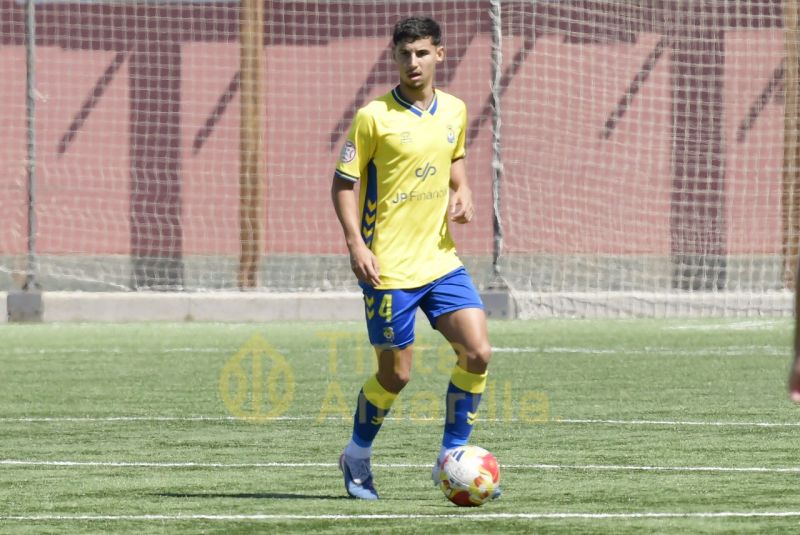 Fotos: El juvenil de la UD vence 2-0 y se aproxima un poco más a su objetivo