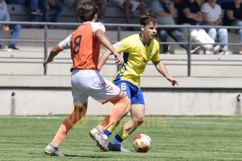 Fotos: El juvenil de la UD vence 2-0 y se aproxima un poco más a su objetivo