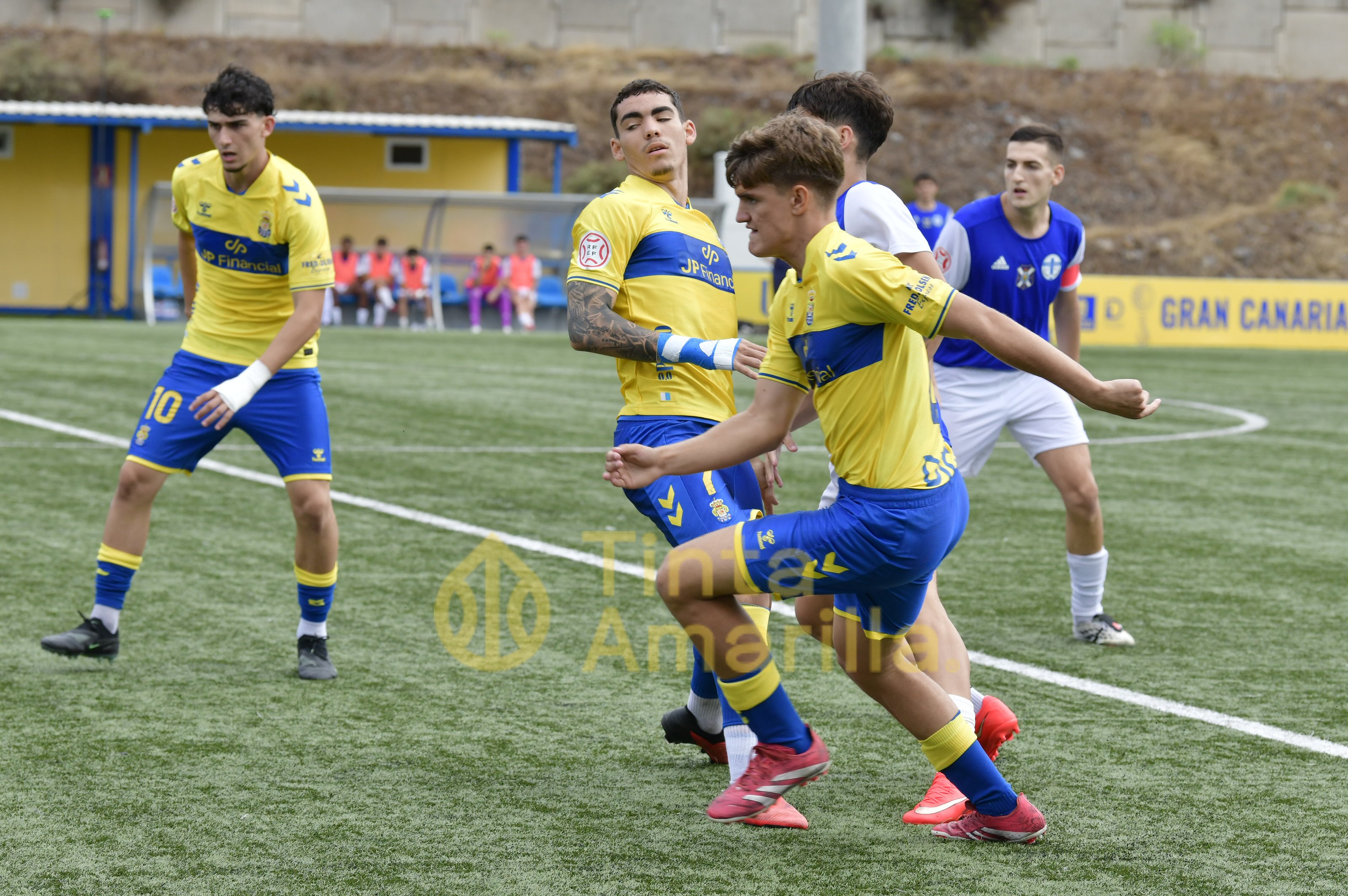 Fotos: Un gol de Jorge Cruz da el triunfo al juvenil de la UD Las Palmas (1-0)