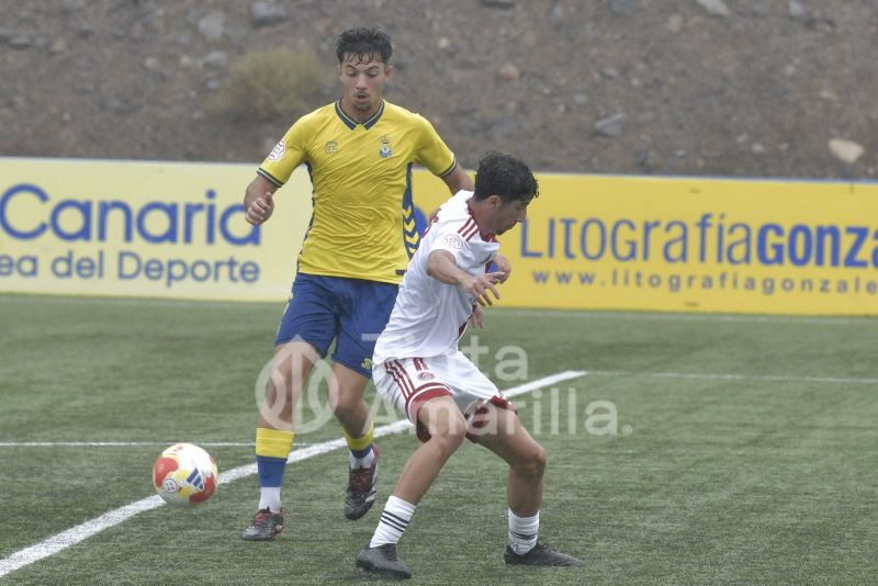 El juvenil de la UD vence y amplía a 5 puntos su renta sobre el Tenerife (3-0)