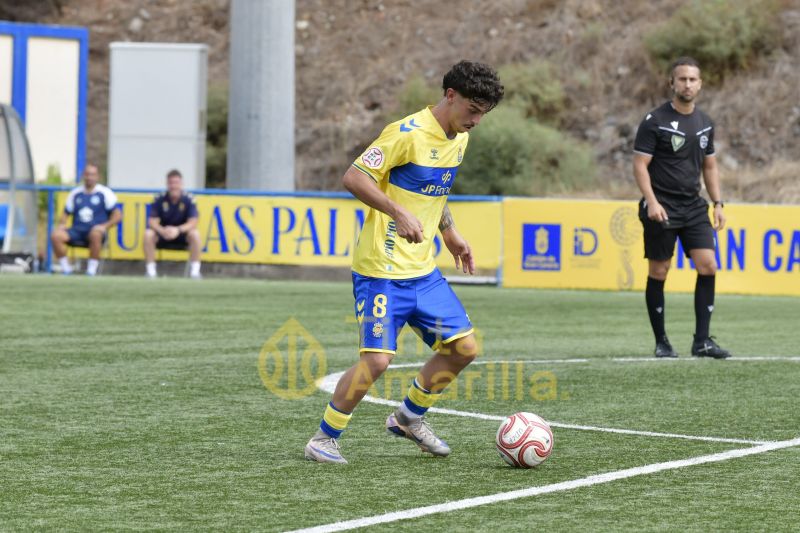 Fotos: Un gol de Jorge Cruz da el triunfo al juvenil de la UD Las Palmas (1-0)