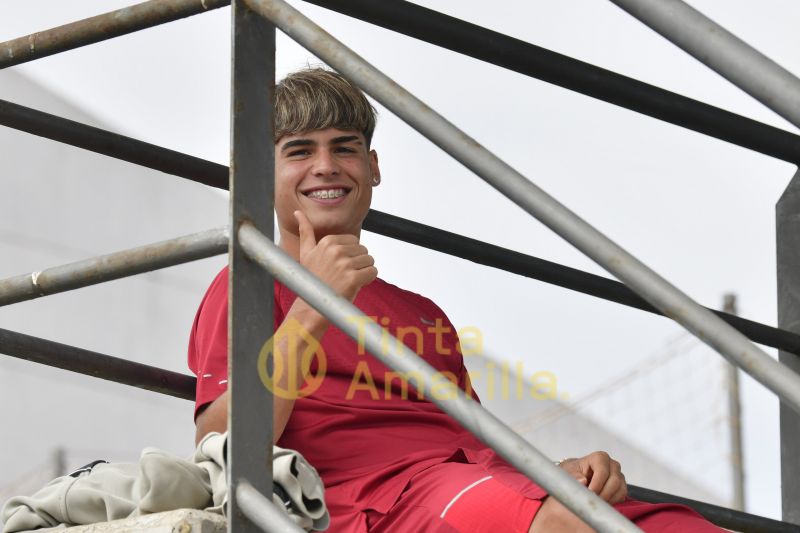 Fotos: Un gol de Jorge Cruz da el triunfo al juvenil de la UD Las Palmas (1-0)