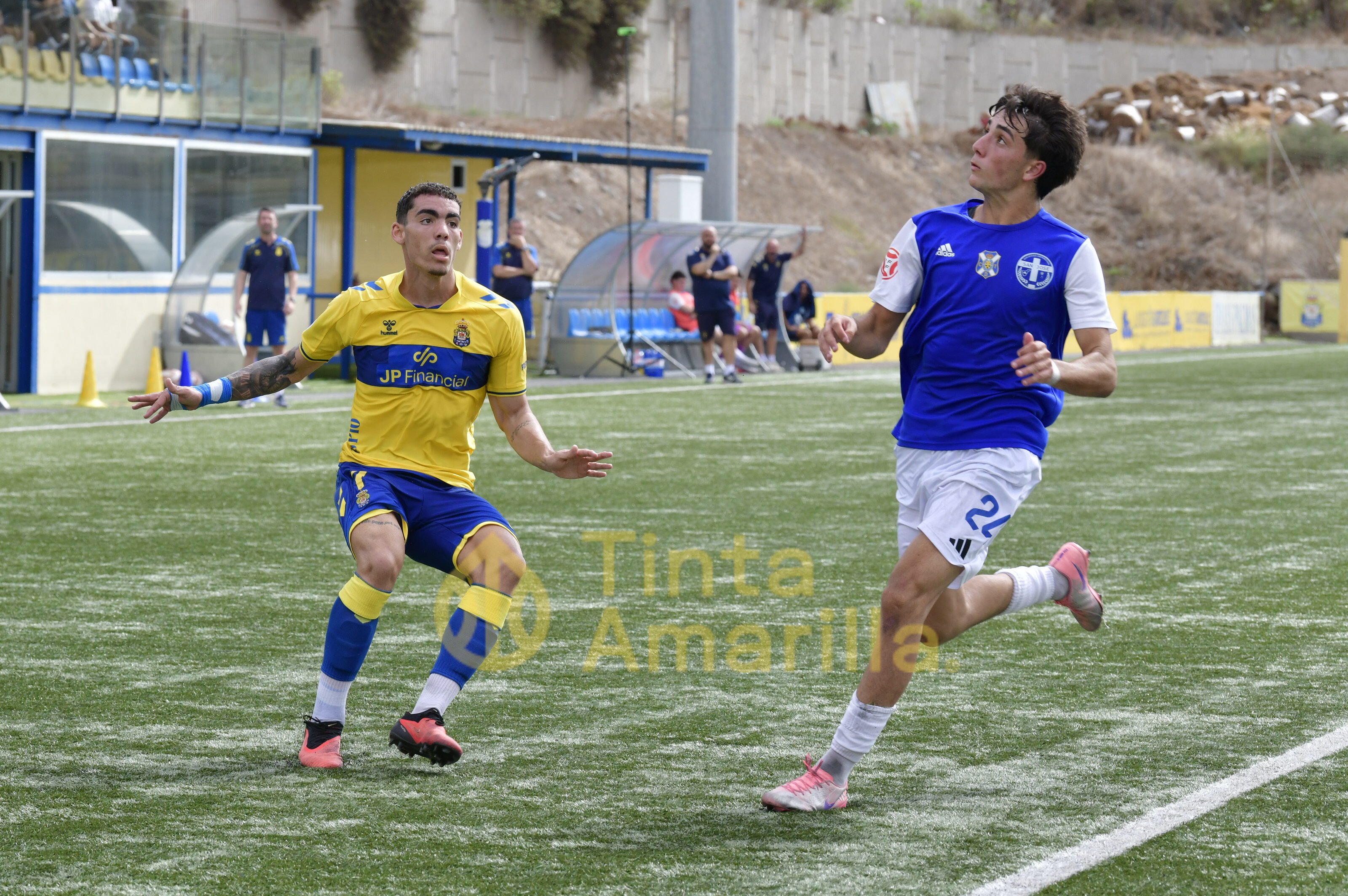 Fotos: Un gol de Jorge Cruz da el triunfo al juvenil de la UD Las Palmas (1-0)