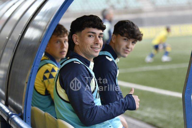 Fotos: Las Palmas C resuelve en media hora ante el Teror (4-0)