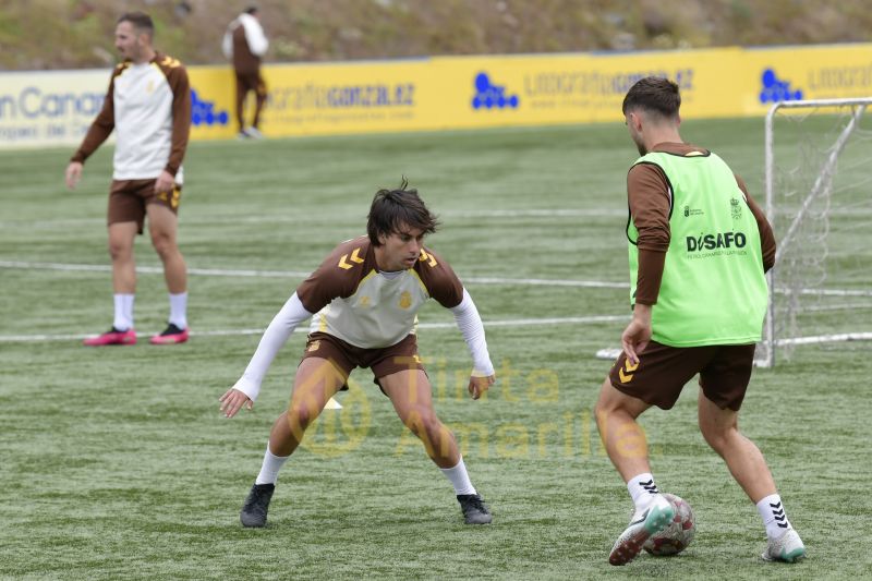 Fotos: El filial de la UD se prepara para una final auténtica