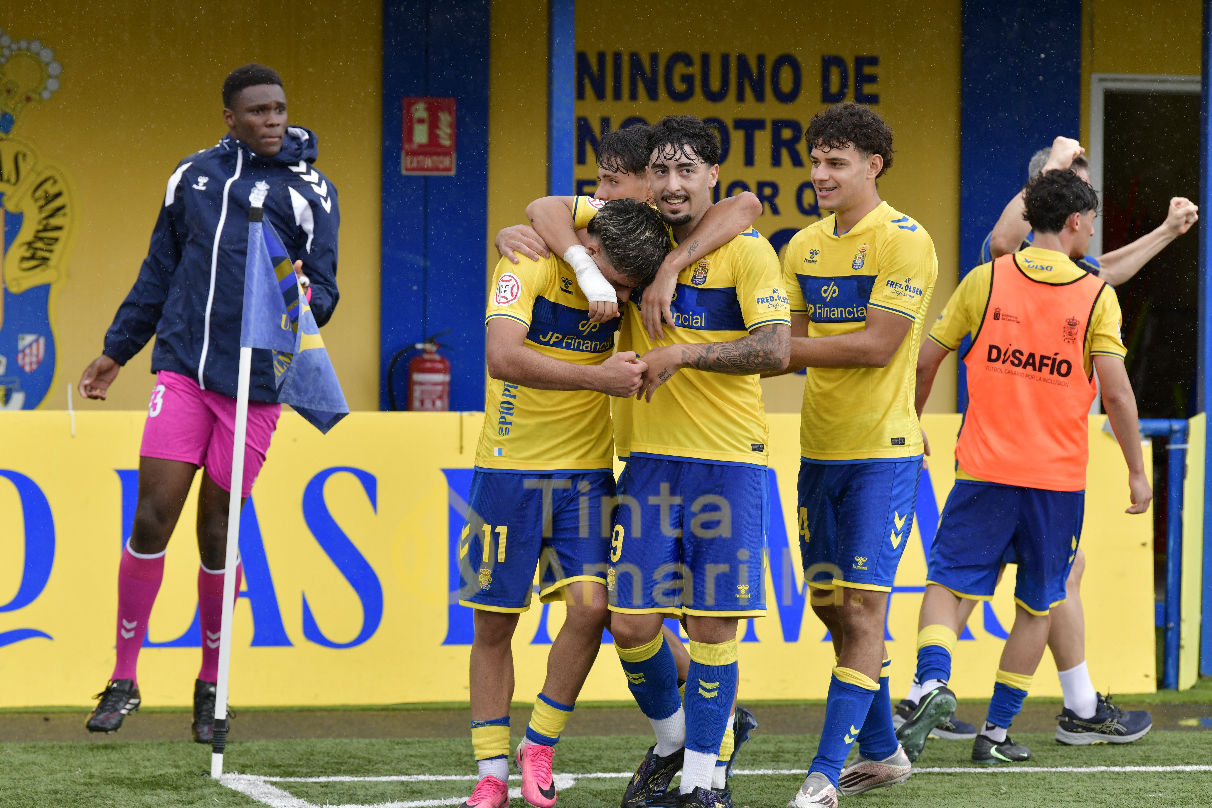 Fotos: Un gol de Jorge Cruz da el triunfo al juvenil de la UD Las Palmas (1-0)