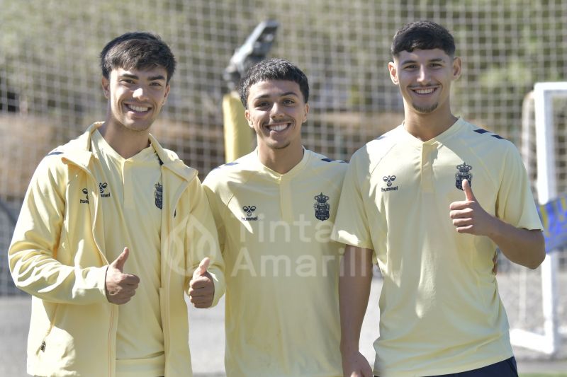 Fotos: El juvenil de la UD golea al Yaiza (4-0)