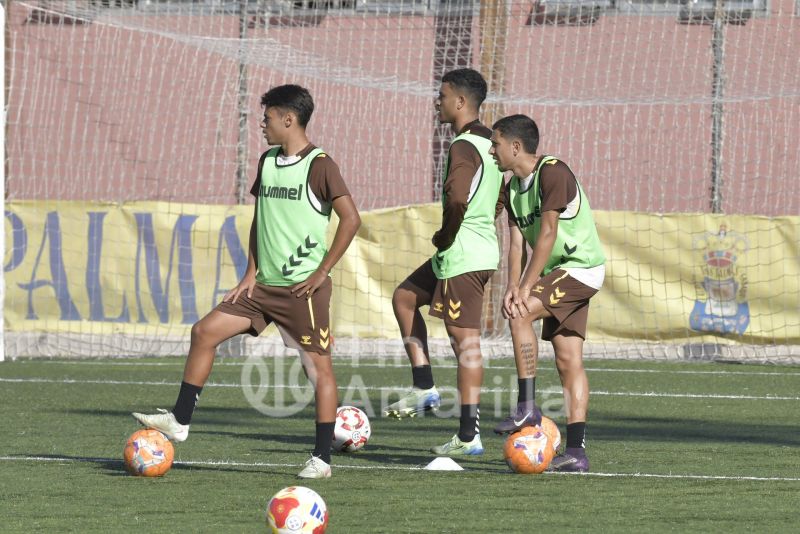 Fotos: Las Palmas C, en preparativos para recibir al Herbania