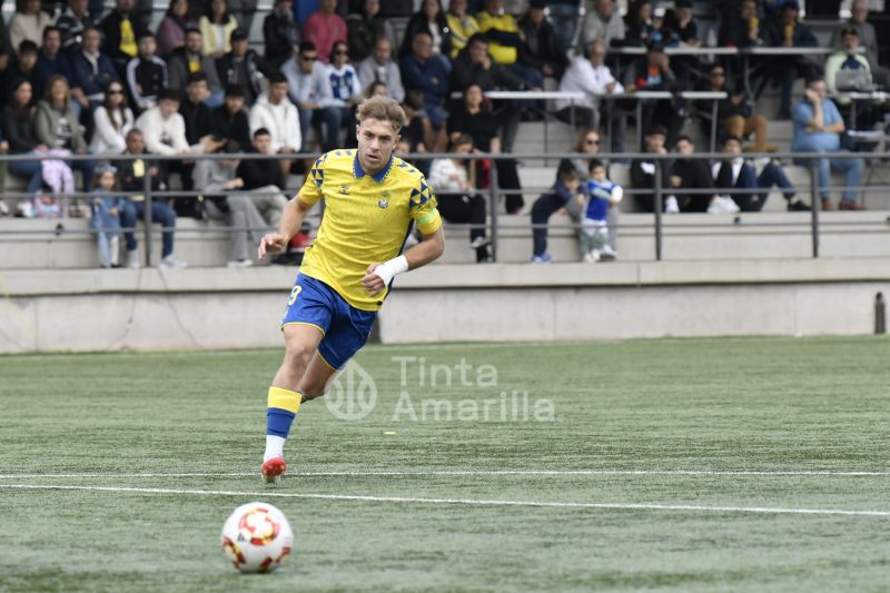 1-0: Carlos Navarro le da un zapatazo al San Fernando