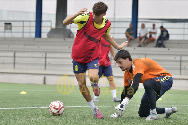 Fotos: Las Palmas C abre la nueva jornada en Las Palmitas