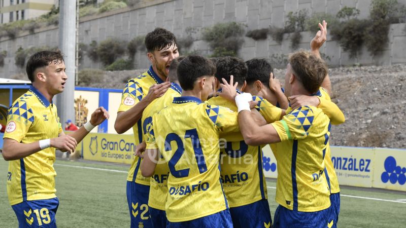 1-0: Carlos Navarro le da un zapatazo al San Fernando