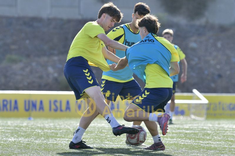 Fotos: Las Palmas C disputa dos partidos de Liga en cuatro días