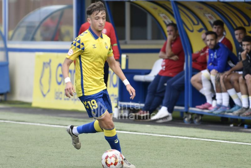 1-0: Carlos Navarro le da un zapatazo al San Fernando