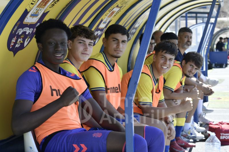 Fotos: Los dos cadetes de la UD cruzan sus caminos en el Anexo