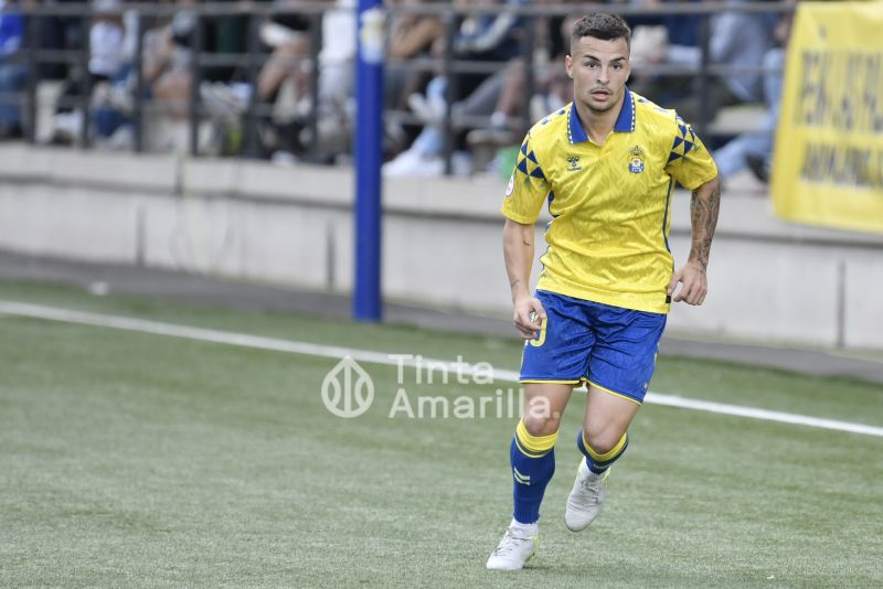 1-0: Carlos Navarro le da un zapatazo al San Fernando