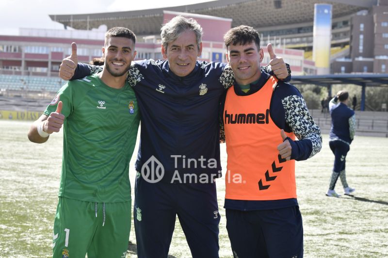 1-0: Carlos Navarro le da un zapatazo al San Fernando