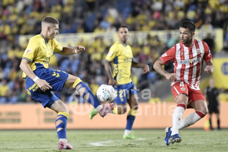 El colegiado explica en acta la expulsión de Milos Lukovic