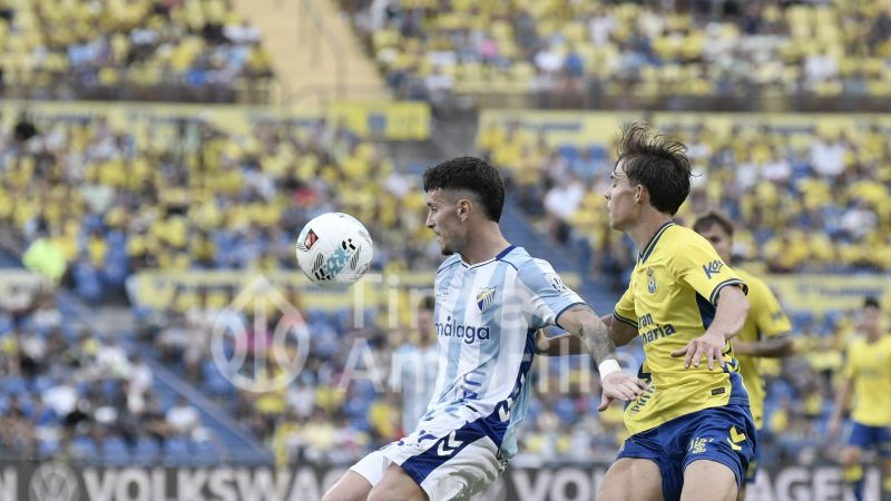 0-1: La UD no halla la salida al laberinto que fabricó el Málaga y el VAR
