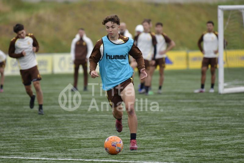 Fotos: Las Palmas C recibe al Marino en el Anexo