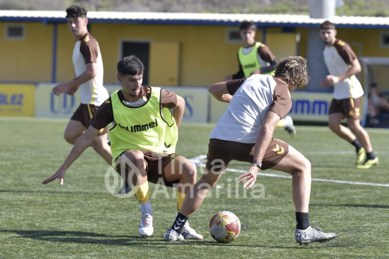 Fotos: Las Palmas Atlético y el juvenil de Honor despiden juntos 2025