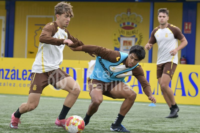 Fotos: Las Palmas C recibe al Marino en el Anexo