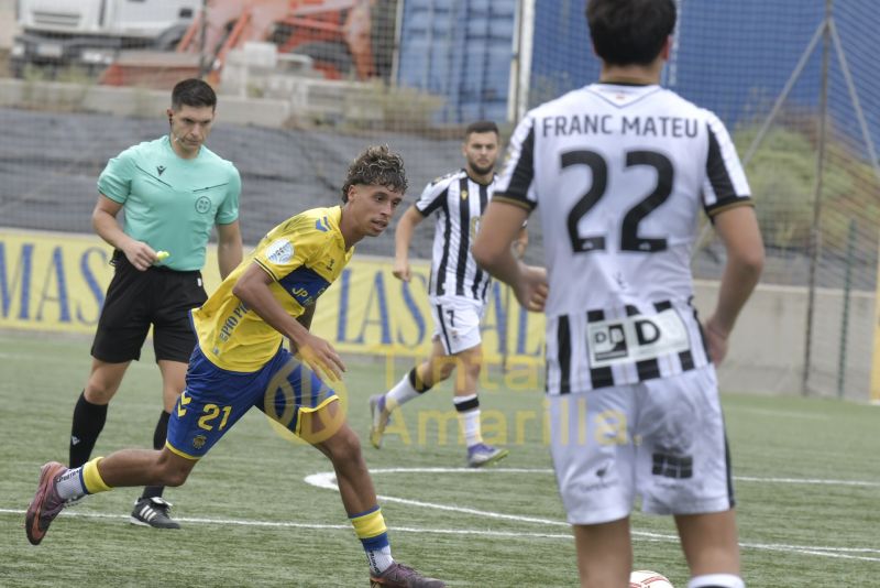 0-0: Las Palmas Atlético tropieza con los guantes del meta Atienza