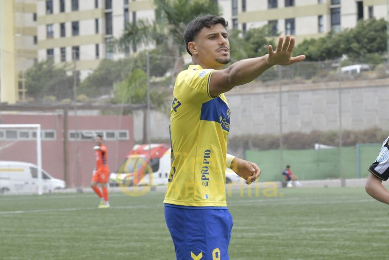 0-0: Las Palmas Atlético tropieza con los guantes del meta Atienza