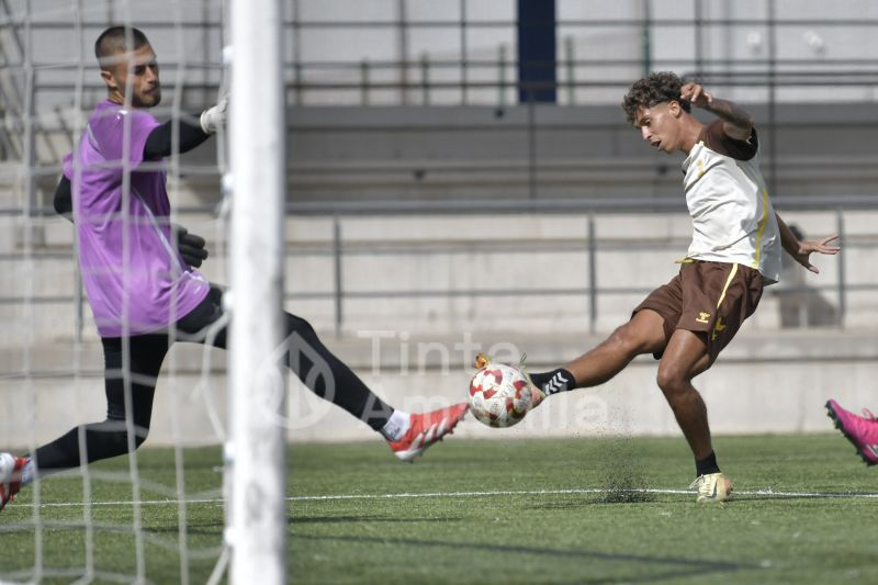 Fotos: Las Palmas Atlético se cruza con un verdugo copero de la UD