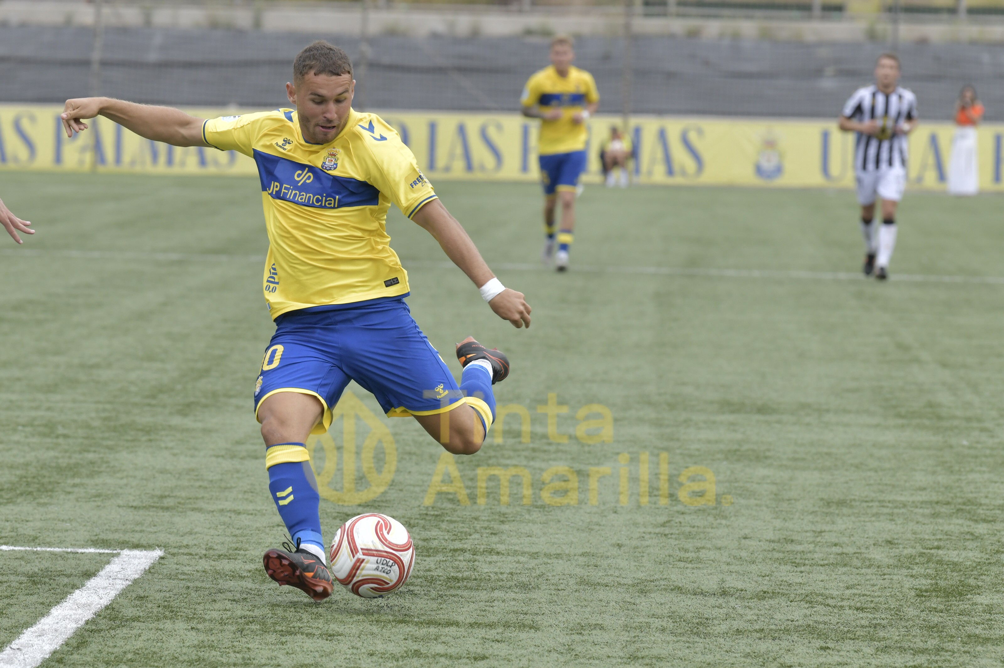 0-0: Las Palmas Atlético tropieza con los guantes del meta Atienza
