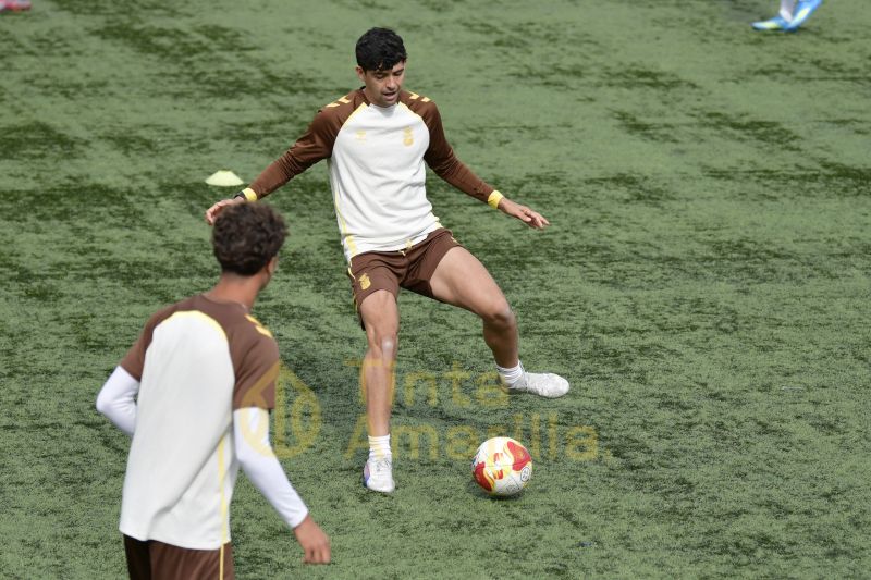 El Juez Único sanciona al goleador de Las Palmas Atlético e indulta al del Real Madrid C