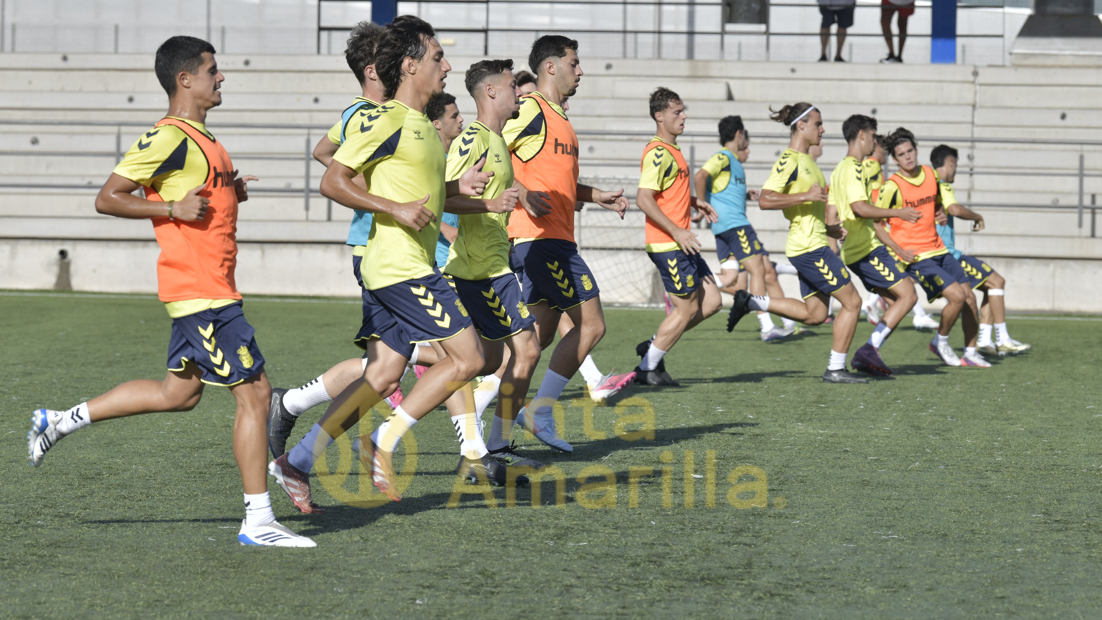 Fotos: Las Palmas C se prepara para la defensa del liderato ante un histórico rival
