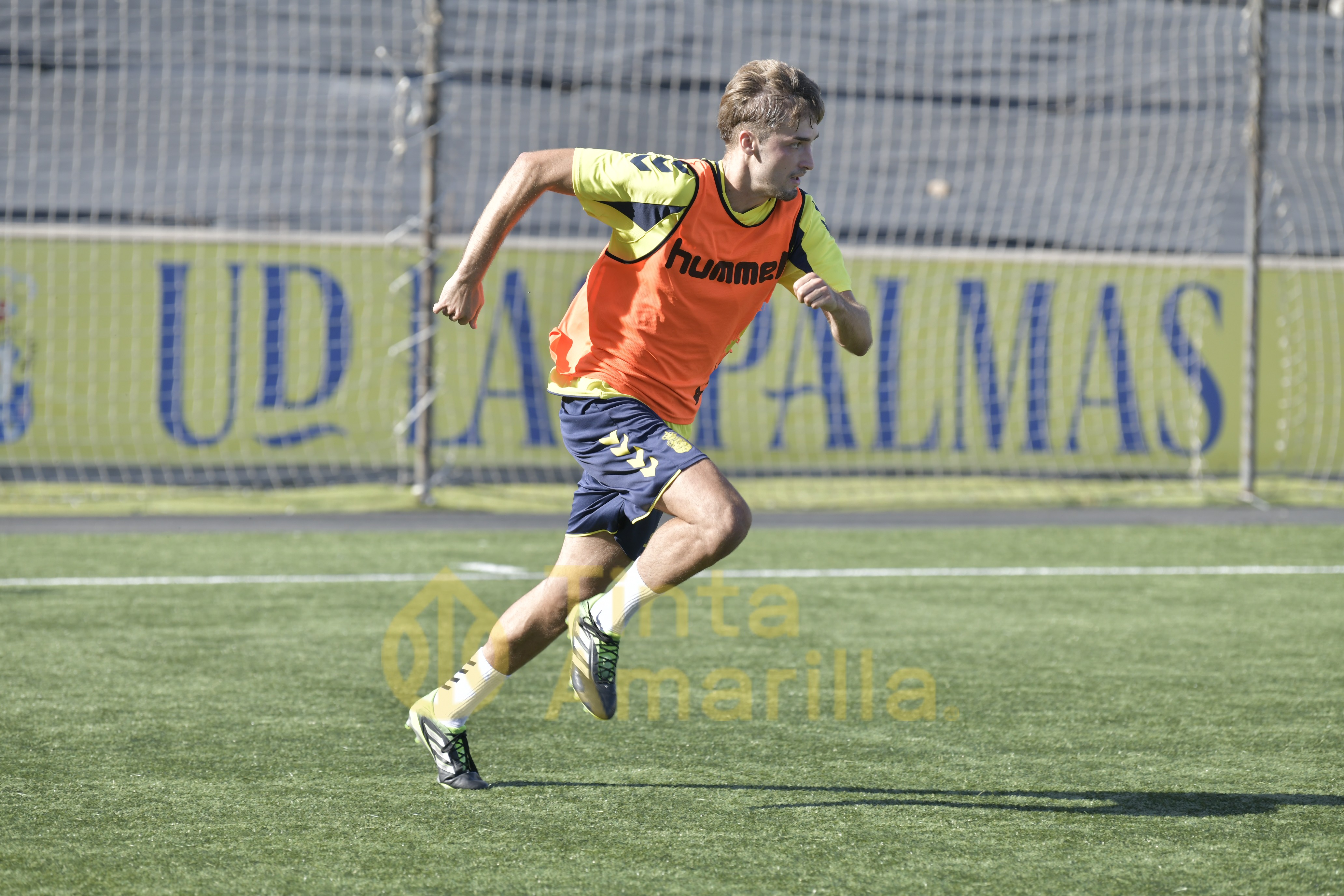 Fotos: Las Palmas C se prepara para la defensa del liderato ante un histórico rival