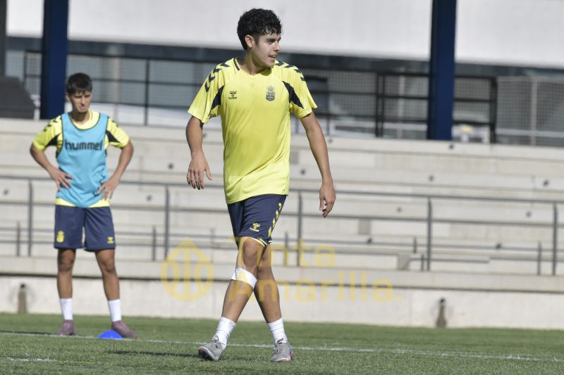 Fotos: Las Palmas C se prepara para la defensa del liderato ante un histórico rival