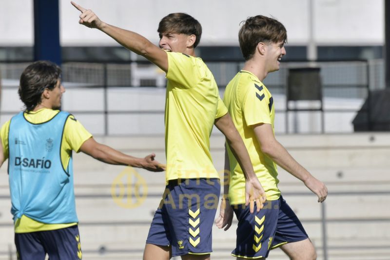 Fotos: Las Palmas C se prepara para la defensa del liderato ante un histórico rival