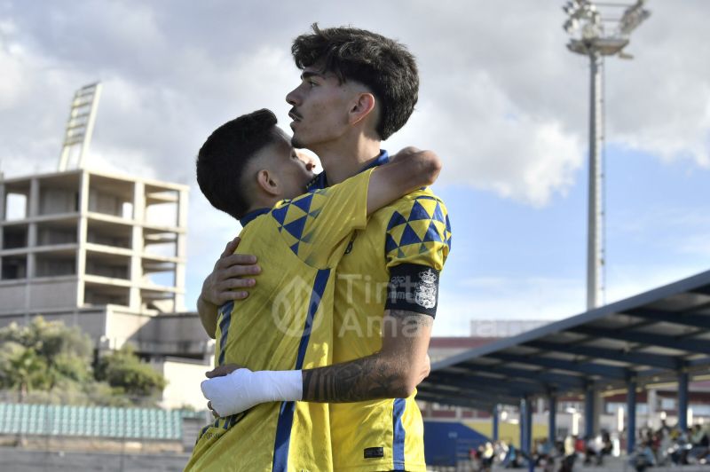 6-1: Marco Gutiérrez se luce con un póker de asistencias en el triunfo de Las Palmas C