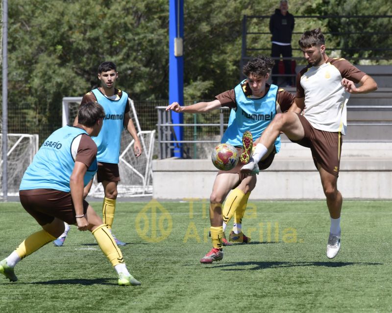 Fotos: Los jugadores del juvenil calibran su momento antes de la Copa de Campeones