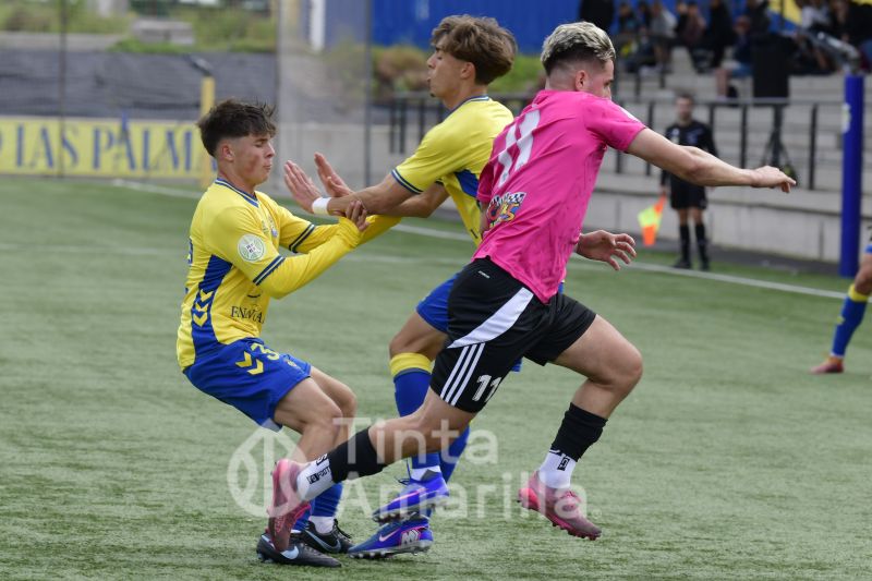 1-1: Las Palmas C se enreda con sus prisas ante el CD Marino