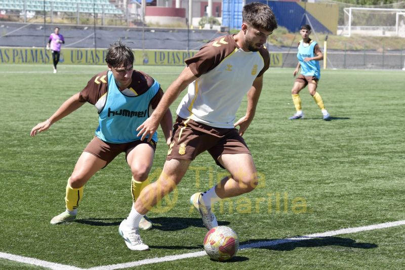 Fotos: Los jugadores del juvenil calibran su momento antes de la Copa de Campeones