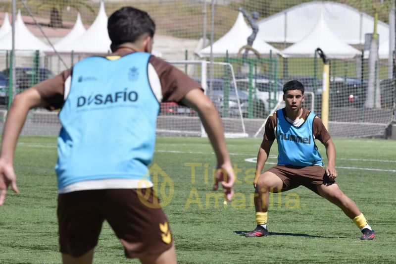 Fotos: Los jugadores del juvenil calibran su momento antes de la Copa de Campeones