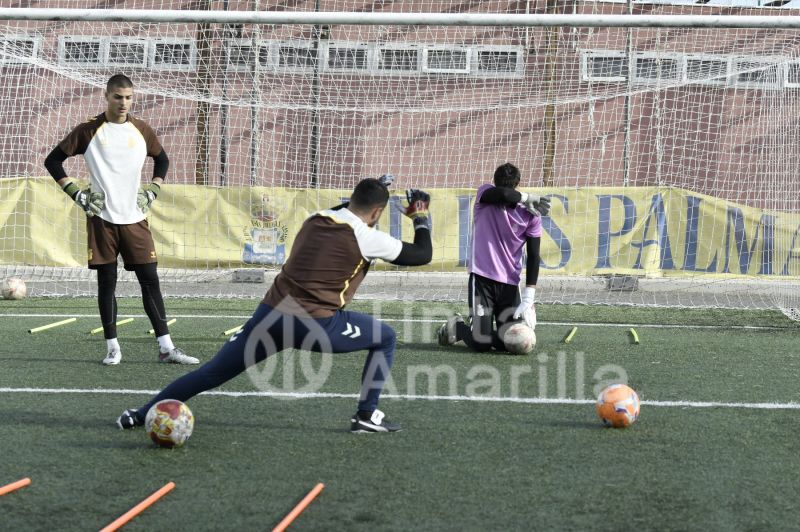 Fotos: Las Palmas C supera su último contratiempo