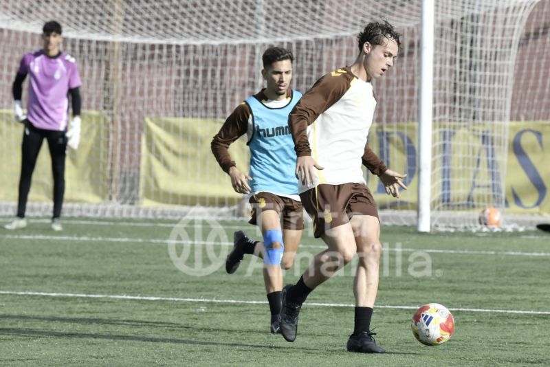 Fotos: Las Palmas C supera su último contratiempo