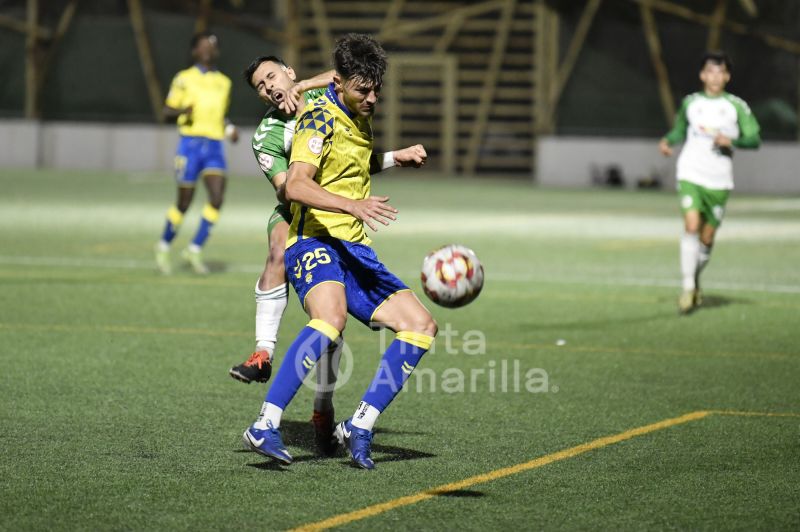 0-0: El Villa bloquea por segunda vez el ataque del filial