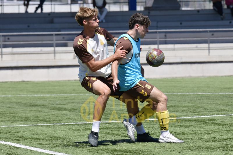 Fotos: Los jugadores del juvenil calibran su momento antes de la Copa de Campeones
