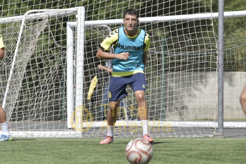 Fotos: Las Palmas Atlético pone su periscopio en dirección al Colombino