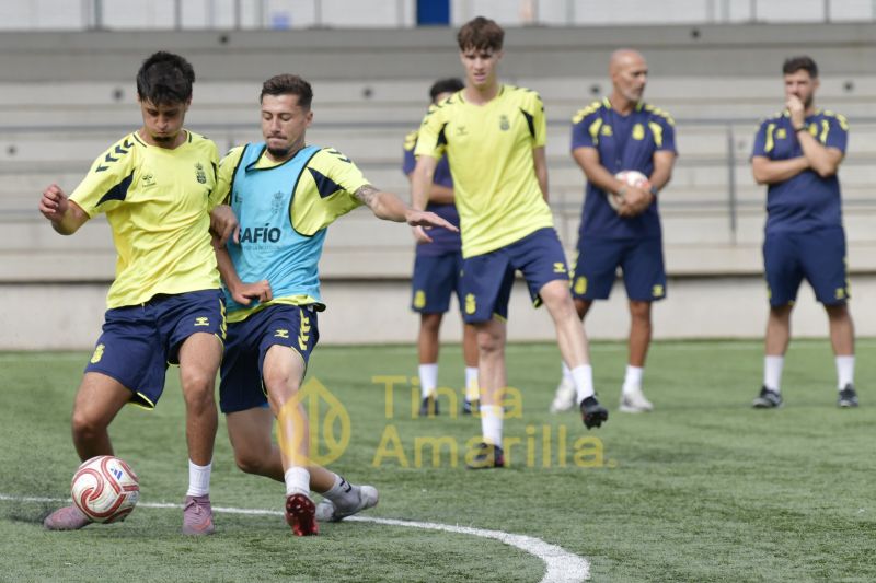 Fotos: Preparativos de Las Palmas C para recibir a la UD Añaza