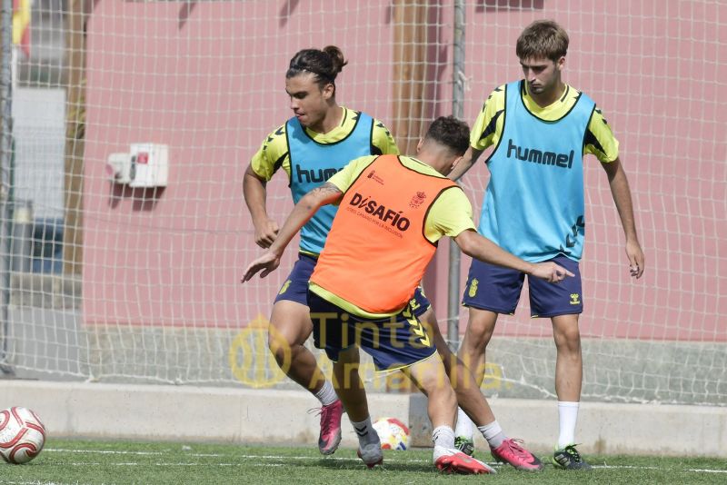 Fotos: Preparativos de Las Palmas C para recibir a la UD Añaza