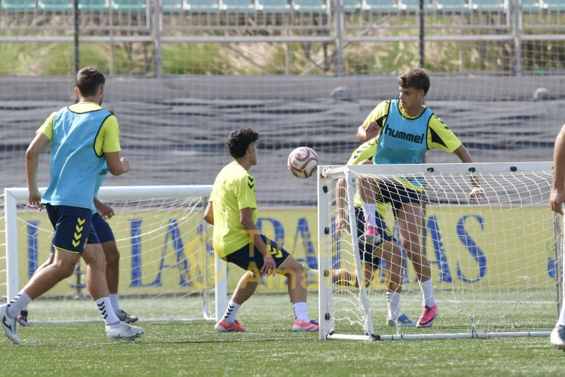 Fotos: Recta final del filial para recibir al Atlético Central
