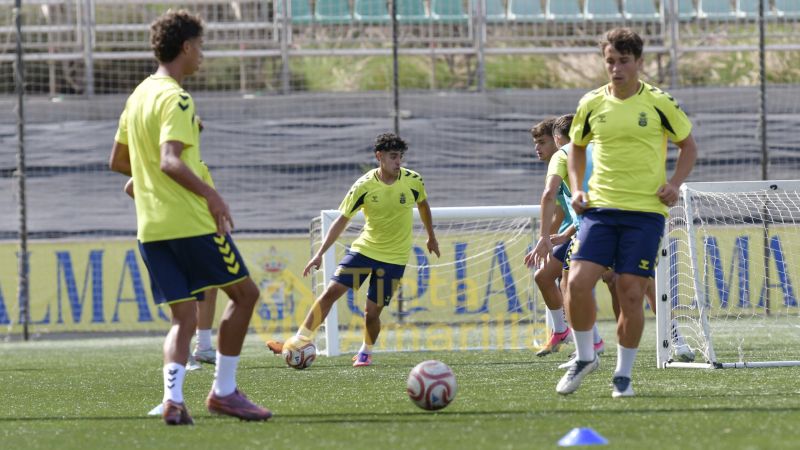 Fotos: Recta final del filial para recibir al Atlético Central