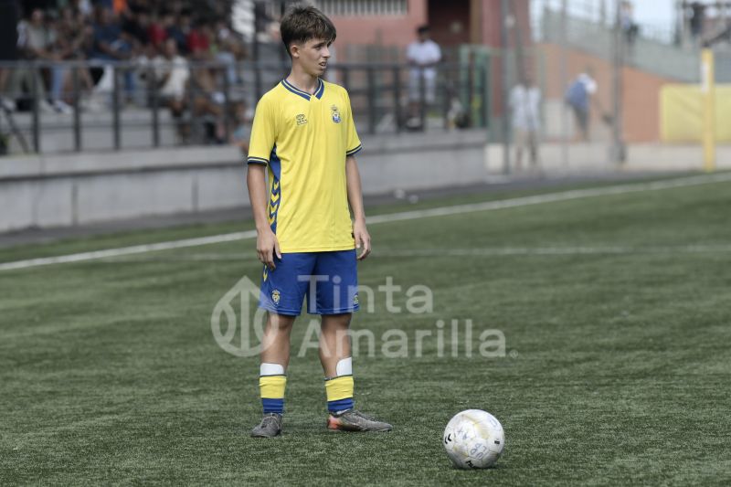 Fotos: El derbi canario de la Liga regional cadete acaba en tablas (1-1)
