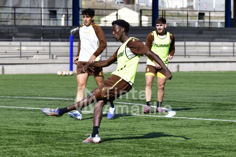 Fotos: Las Palmas Atlético recibe a un rival de estreno en el Anexo